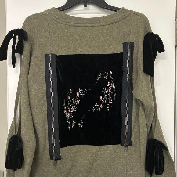 POL Green With Velvet Bows Embroidered Floral Quirky Unique Sweatshirt Large - Picture 7 of 13